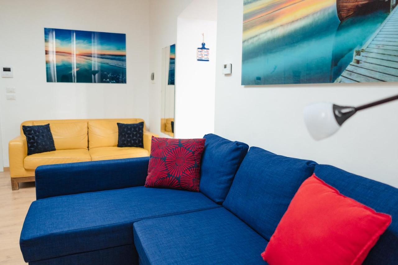 Domus 73 Apulian Holidays บาร์เลตตา ภายนอก รูปภาพ